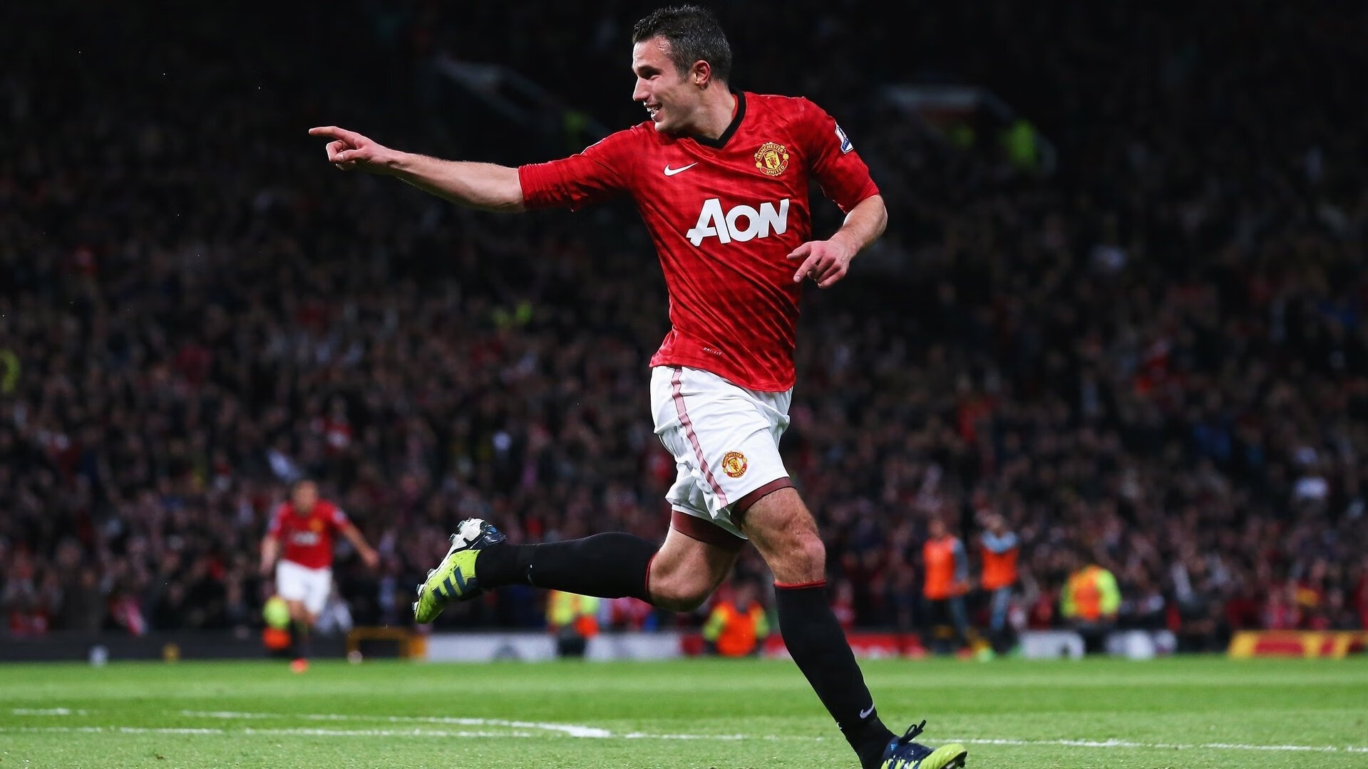 关于澳网抢七大战对决在即！罗马演练定位球，山东泰山密集防守应对的信息